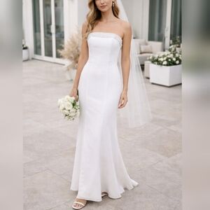 St. Tropez David's Bridal White Beaded Simple Strapless Wedding Dress sz 6